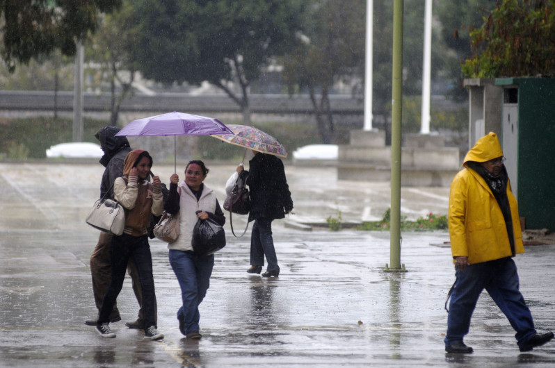 Frente frío causará lluvias y bajas temperaturas