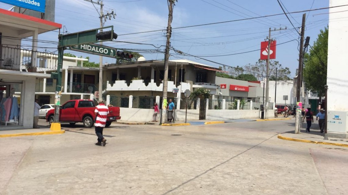 Sector comercio preocupado, por el descaro de delincuentes al robar en plena luz del día.
