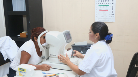 Buena respuesta a campaña de lentes del Sistema DIF Altamira