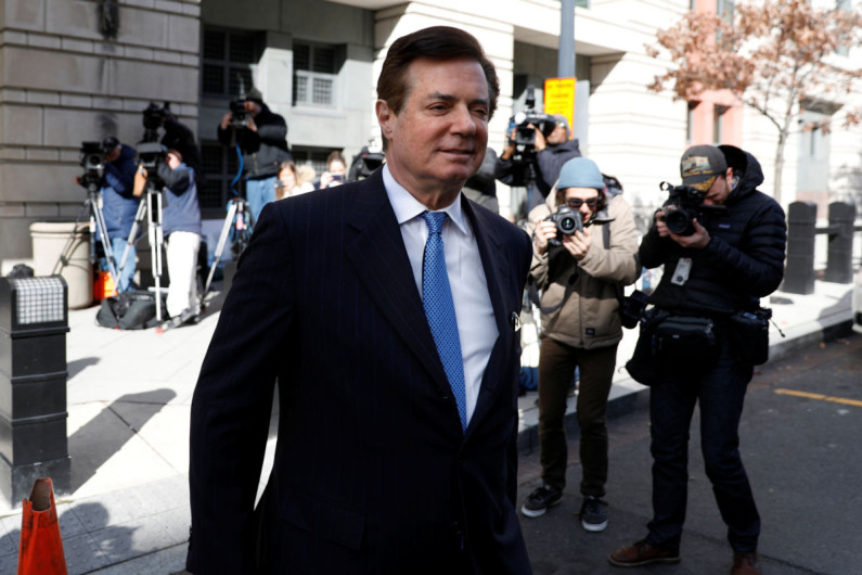 Irá a juicio ex jefe de campaña de Trump por caso de Rusia