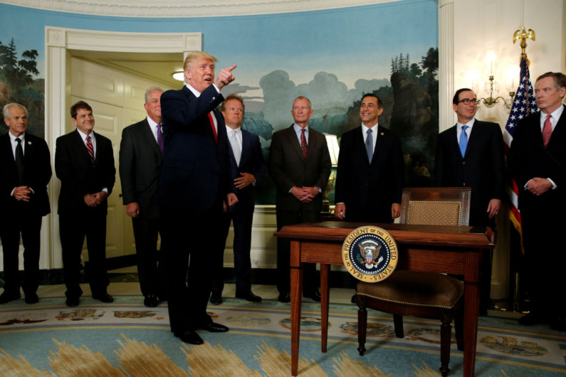 Demócratas impulsados por "extrema izquierda": Trump