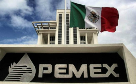 Pemex suscribe contrato con Olstor Services