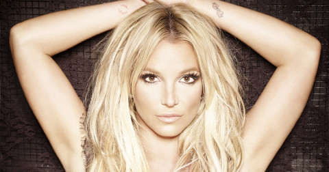 Britney Spears canta en vivo sorprendiendo a espectadores