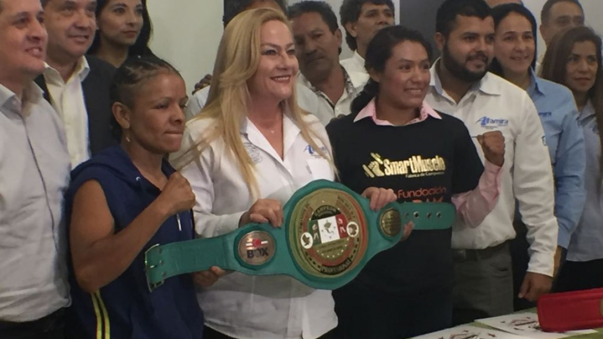 Encuentro de box busca fomentar el deporte a los ciudadanos 