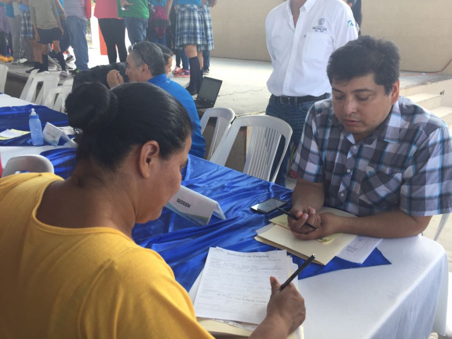 Llevan bolsa de trabajo a ejidos