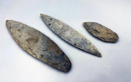  Descubren ofrenda de cuchillos prehispánicos en Yucatán