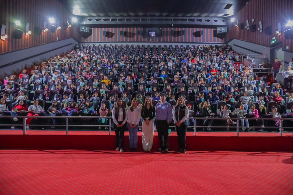 Agradece DIF Reynosa a Cinépolis por llevar alegría con función especial