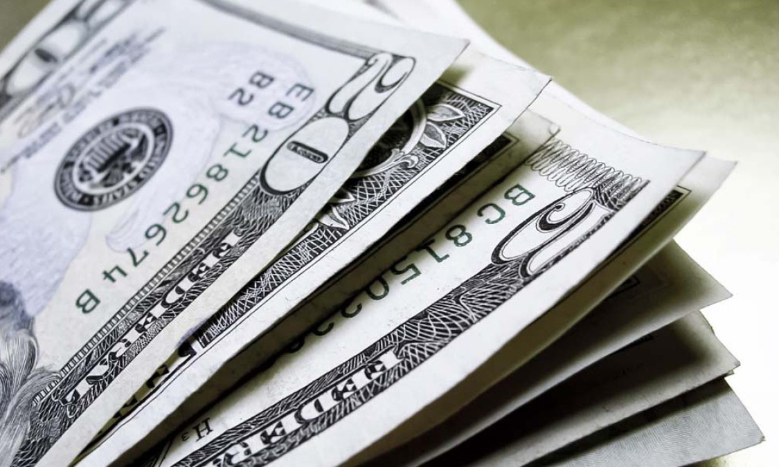 Dólar se vende en 17.70 pesos en centros cambiarios