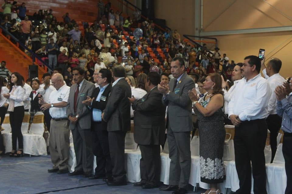 Celebran ceremonias de graduación de la Telesecundarias