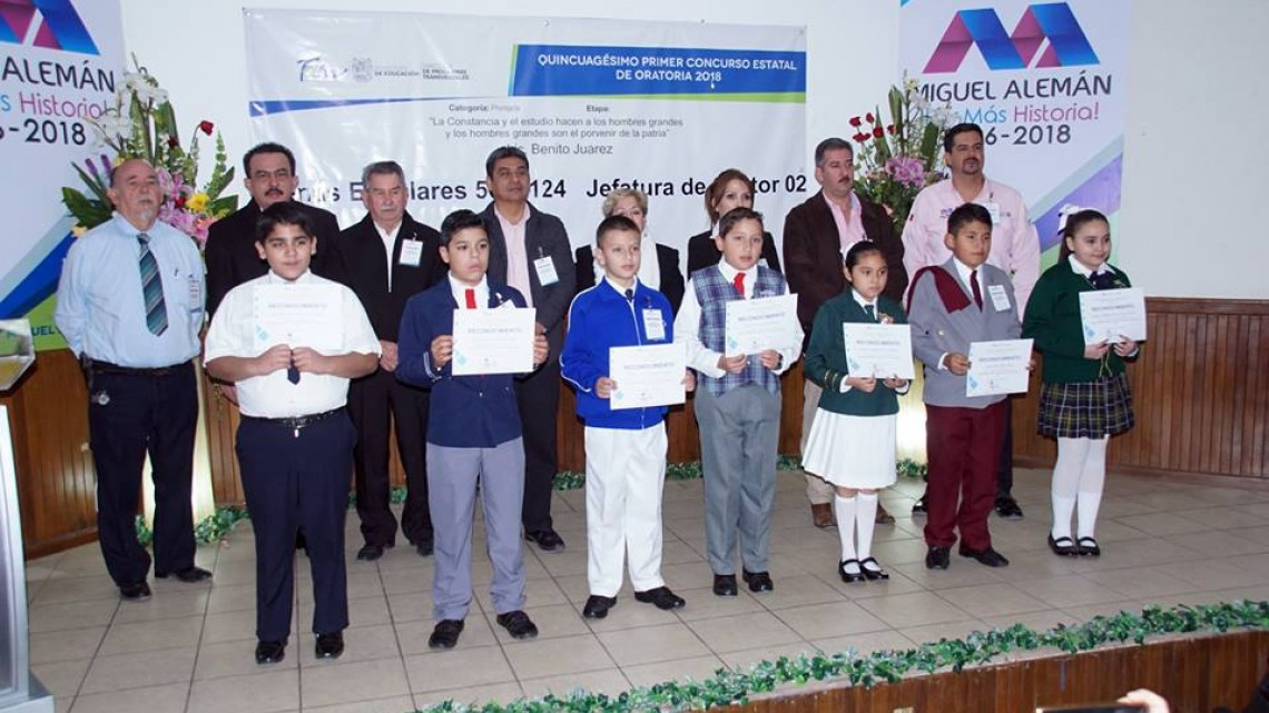  Azael Carbajal representará a Miguel Alemán en Concurso estatal de Oratoria