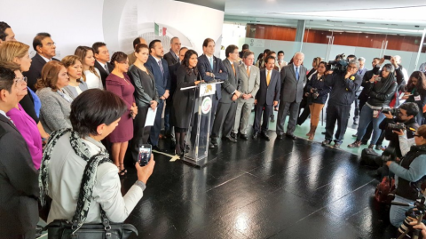 PAN y PRD conforman frente legislativo