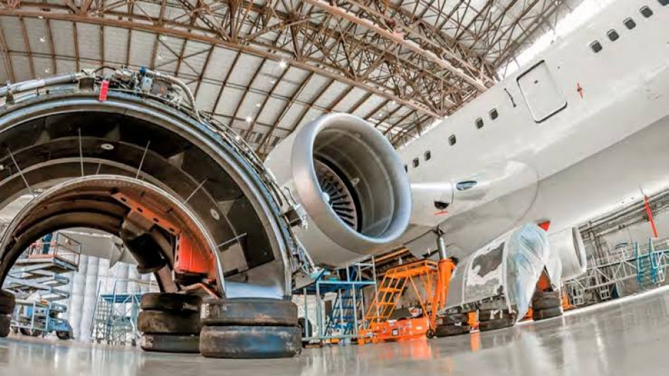 Brownsville ISD se asocia  con empresa aeroespacial para programa STEM