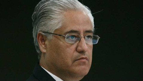 Giran orden de aprehensión contra rector de la UAEM