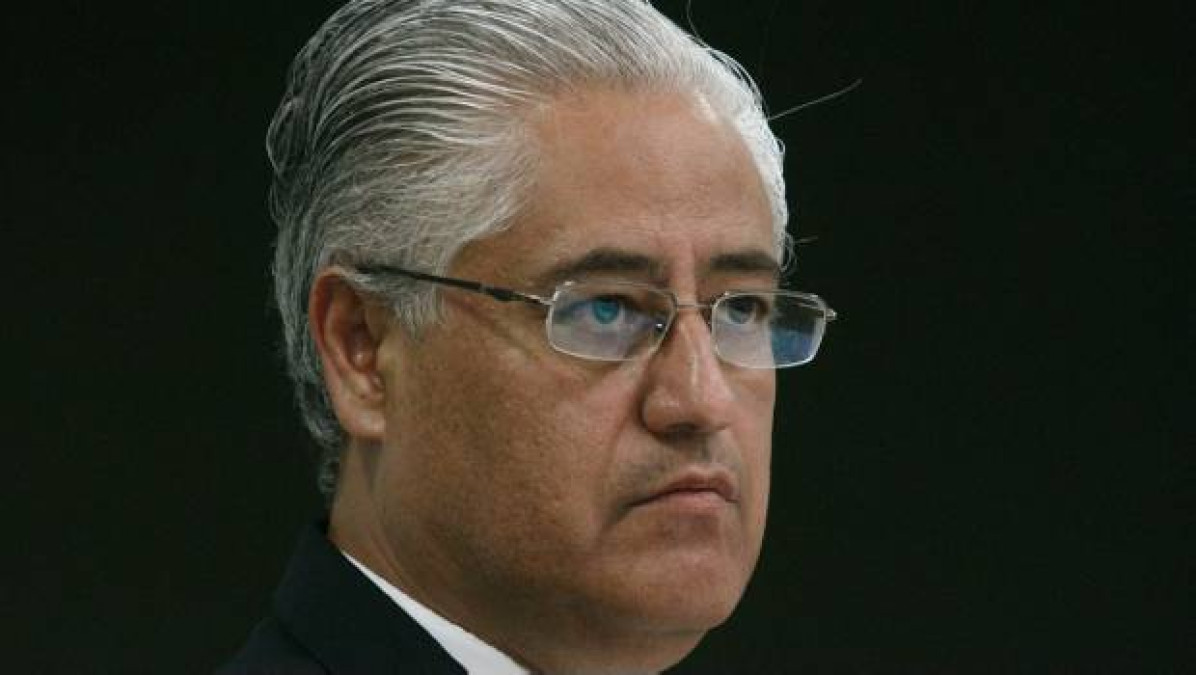 Giran orden de aprehensión contra rector de la UAEM