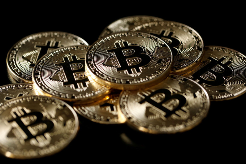 Prepara China control de criptomonedas