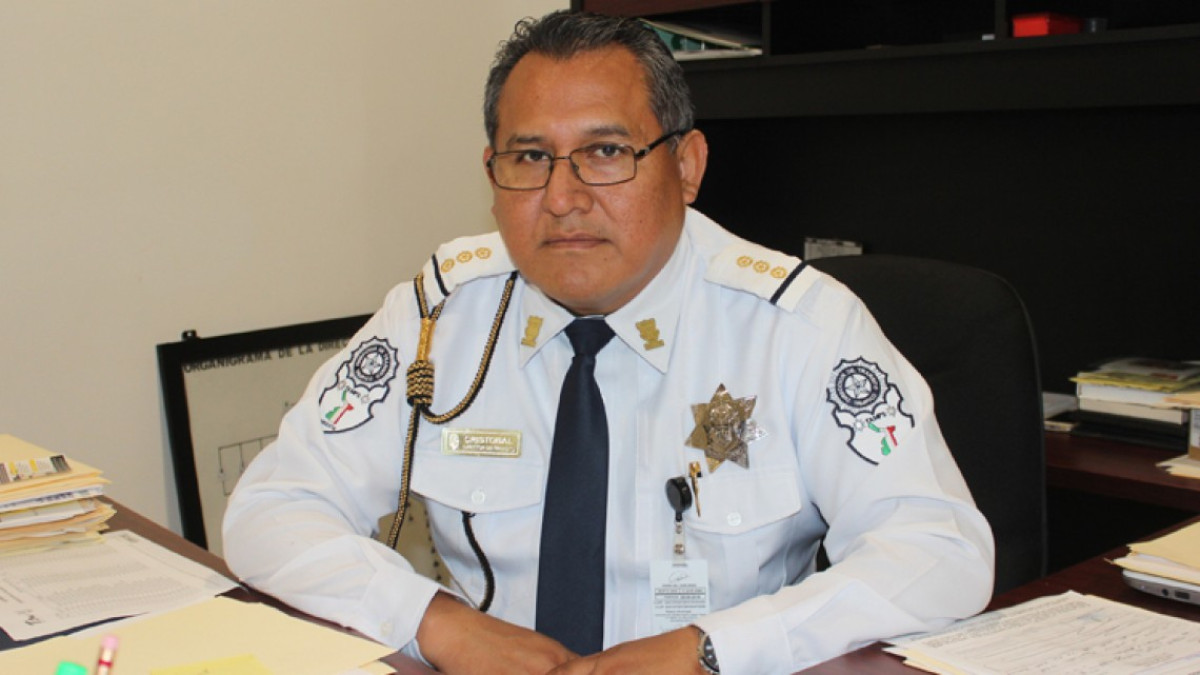 Va tránsito contra borrachos, motociclistas y autos abandonados en vía publica