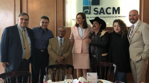 Pide Manzanero a Zavala proteger derechos de autor