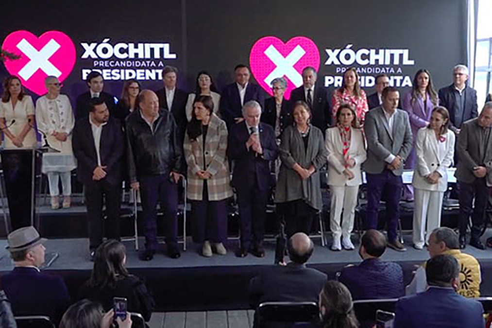 Xóchitl Gálvez presenta su equipo de precampaña para la Presidencia