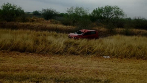 Aspirantes a las diputaciones por Matamoros sufren accidente automovilístico
