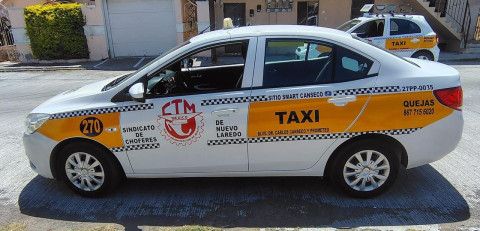 Garantizan servicio de taxis durante fiestas decembrinas; prevén aumento del 50% en demanda