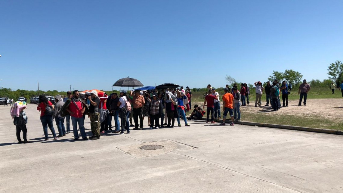 Opera empresa “Avance Científicos” vigilada por policía antidisturbios