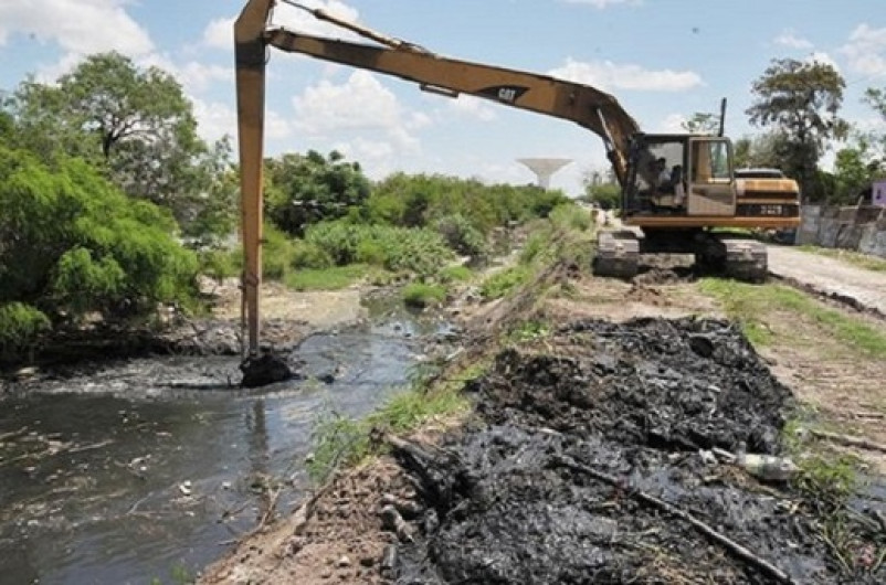 Continúa la limpieza de drenes en Reynosa