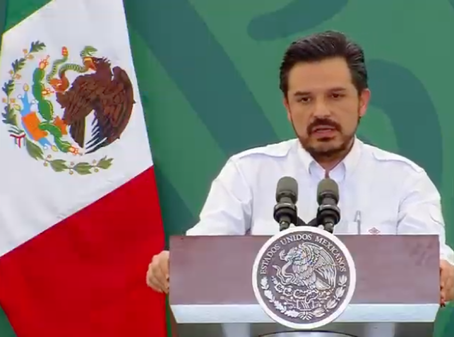 Zoé Robledo, satisfecho con quedarse en el IMSS; buscaría gubernatura después