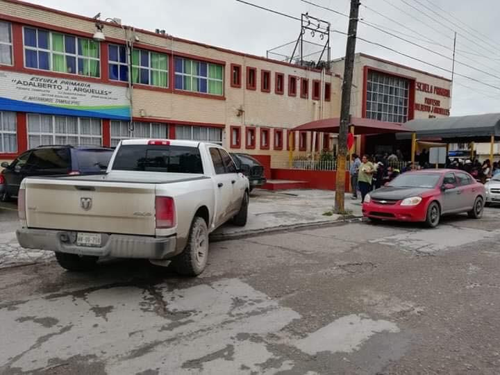 Muere maestro frente a sus alumnos en la escuela Argüelles