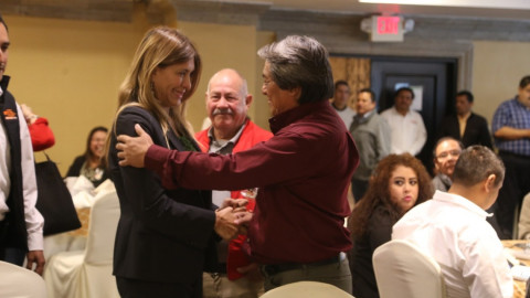 Trabajo de Maki Ortiz es reconocido por Magisterio