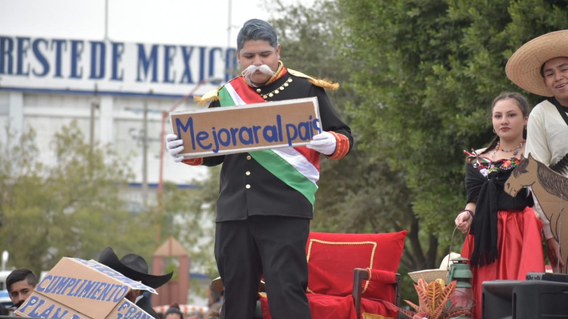 Exitoso desfile de la Revolución Mexicana en Río Bravo