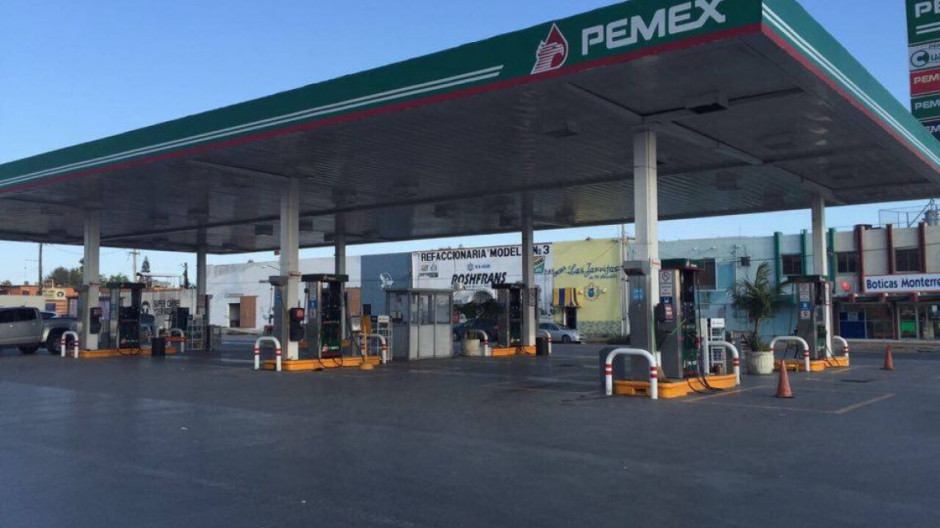 Gasolineros continúan en lucha por la homologación del combustible 