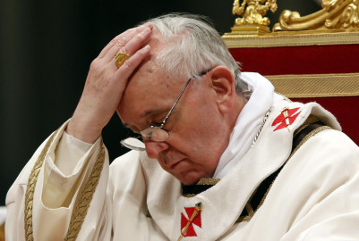 Papa Francisco admite equivocaciones y pide perdón por abusos en Chile