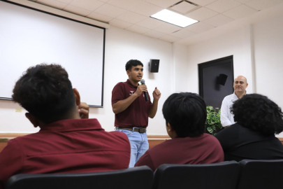 Reciben estudiantes de la UTTN taller de crecimiento personal y equilibrio emocional