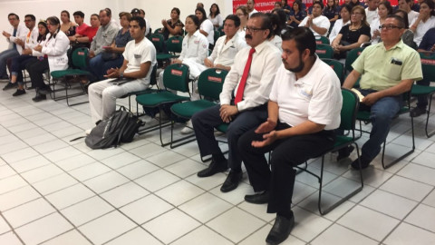 Preparan a futuros médicos para detección oportuna de la esclerosis múltiple