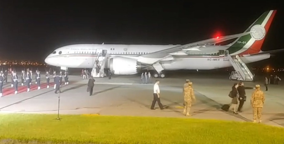 EPN arriba a Perú para participar en VIII Cumbre de las Américas