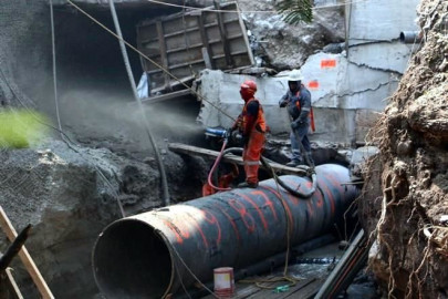 ¡Otra vez! Cae muro del Paso Exprés