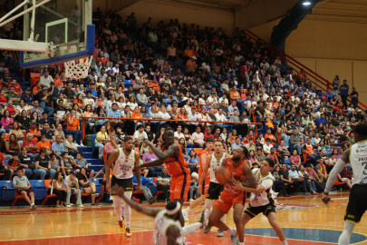 Dámaso Anaya pone en marcha la temporada 2025 de la LNBP varonil