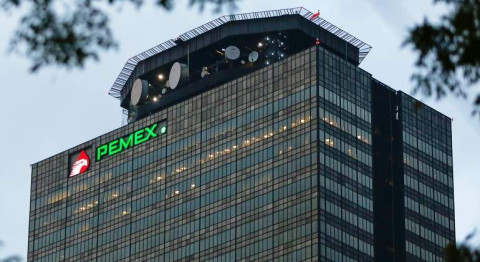 Pemex firma contrato con Lewis Energy