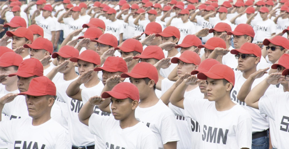 EPN plantea eliminar el servicio militar anticipado