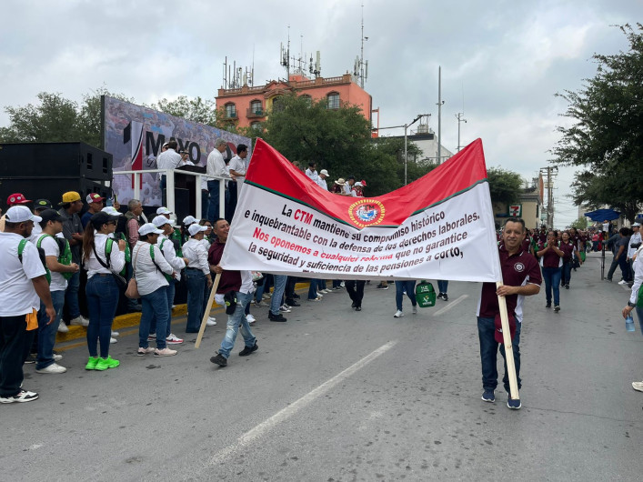 Trabajadores levanta la voz por mejoras laborales y contra ley de pensiones