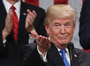 Trump elogiado y satisfecho por discurso ante el Congreso