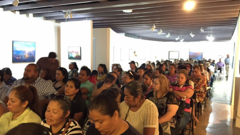 Reparten 997 mil pesos en créditos a microempresarios