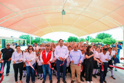 Disfrutan 450 estudiantes mallasombra entregada por el Alcalde Carlos Peña Ortiz 