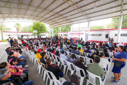 Entregó Carlos Peña Ortiz apoyos para personas vulnerables en el DIF-Reynosa 