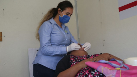 Promueve brigada médica asistencial el Seguro Popular