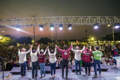 Victoria Contundente con Masivo Apoyo a Carlos Peña, en Primer Cierre de Campaña en la Colonia El Olmo