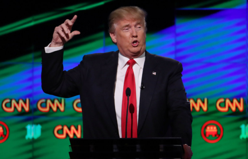 Trump arremete nuevamente contra los medios de comunicación