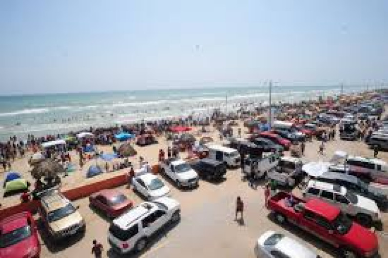 Playa Bagdad registra una afluencia de 345 mil 800 visitantes