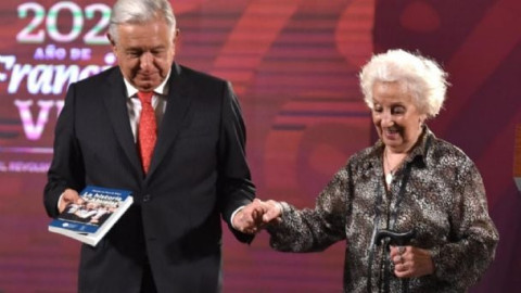 AMLO recibe a la fundadora de las Abuelas de Plaza de Mayo de Argentina