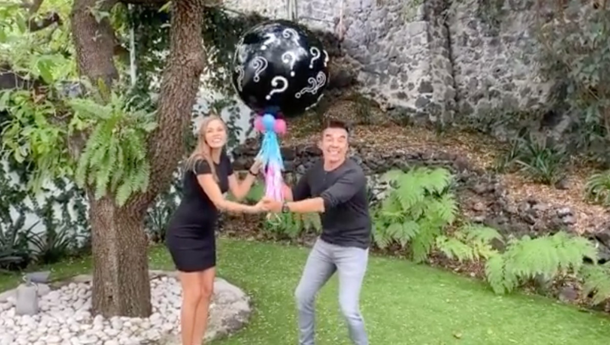 Adrián Uribe revela el sexo de su próximo bebé